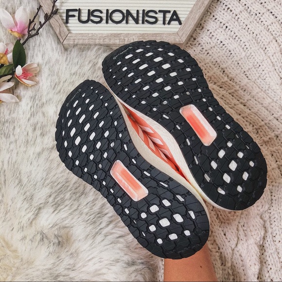 NWT 🍭Rare Adidas Ultraboost 19 Peach Pink - Picture 8 of 10
